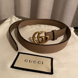 Gucci Leather belt with Double G buckle